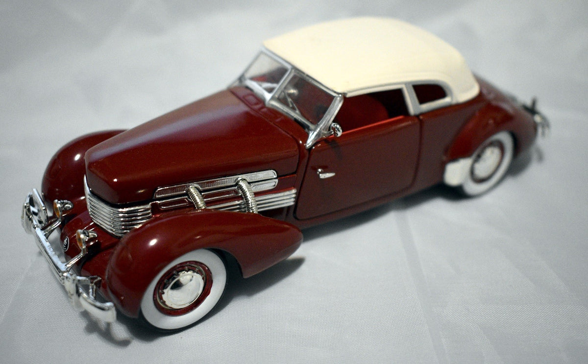 Signature Models - 1936 Cord 812 Supercharged