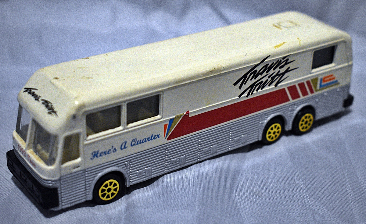 Road Champs -Travis Tritt Eagle Coach Tour Bus