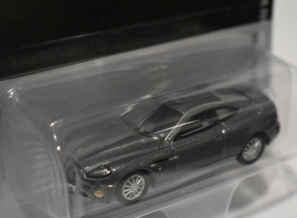 Johnny Lightning Pop Culture - James Bond 007 Aston Martin Vanquish