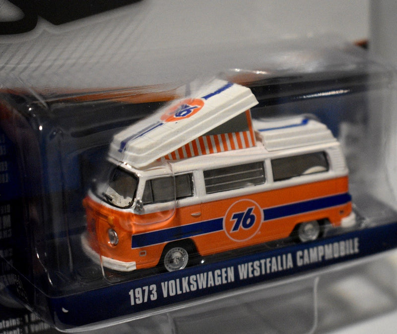 Greenlight - Club V-Dub - 1973 Volkswagen Type 2 Westfalia 76 Oil Race Team Campmobile