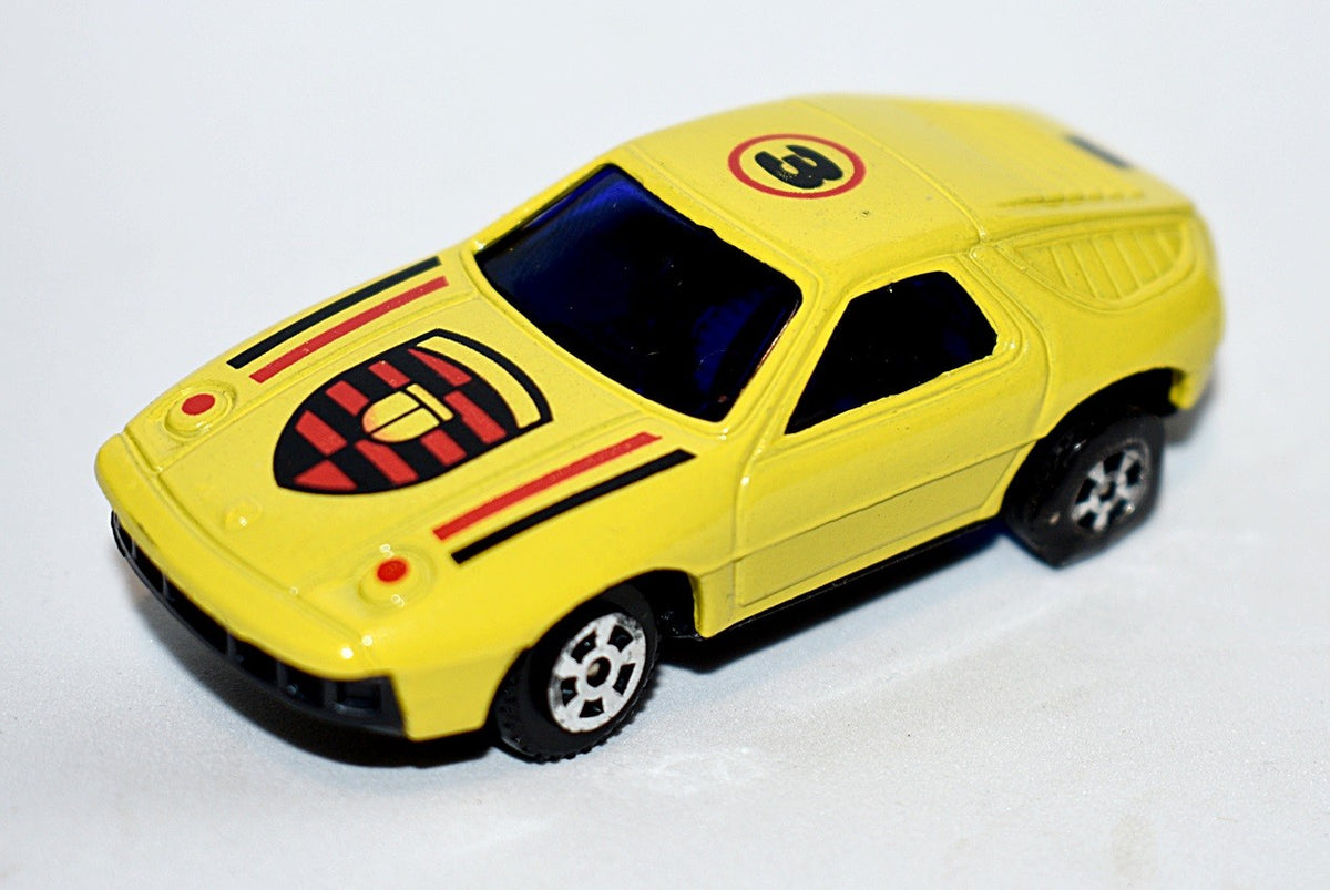 Supreme - Leaping - Porsche 928
