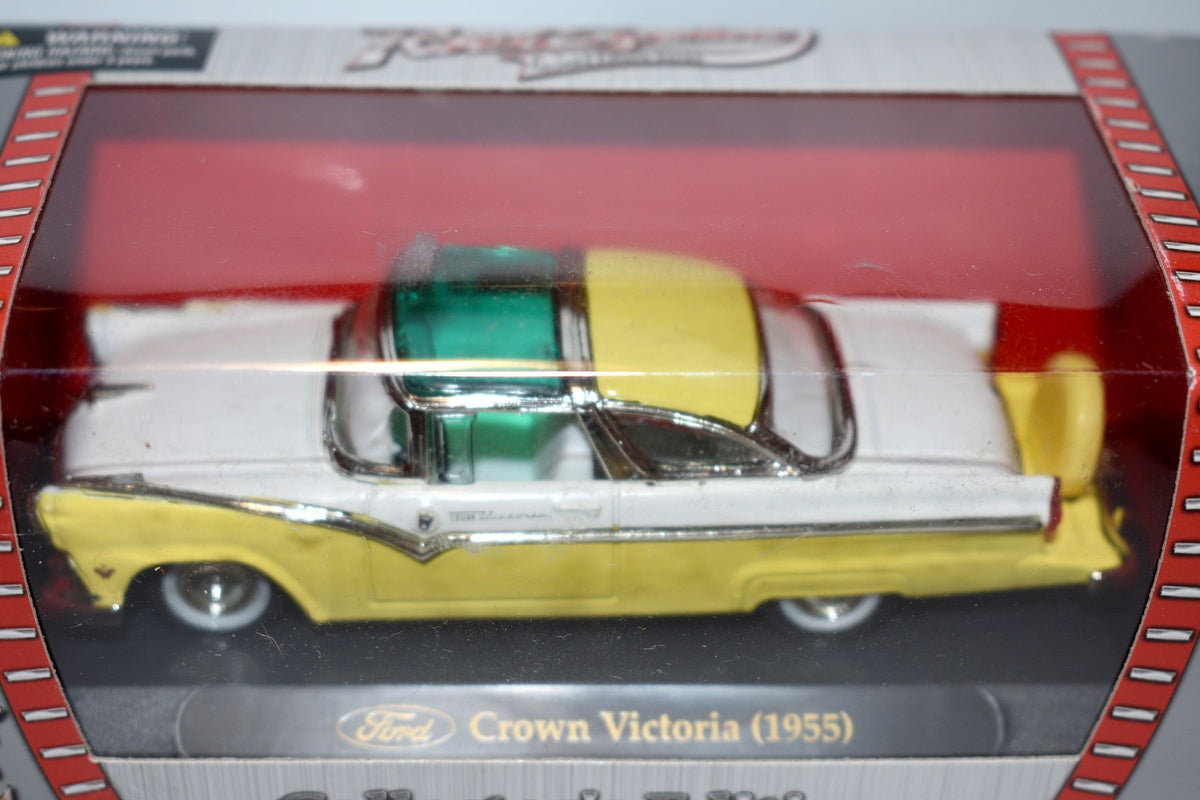 Road Signatures: 1955 Ford Crown Victoria w/ continental kit