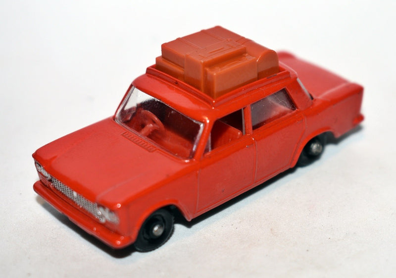 Matchbox Regular Wheels - (56-B-3) Fiat 1500 Sedan