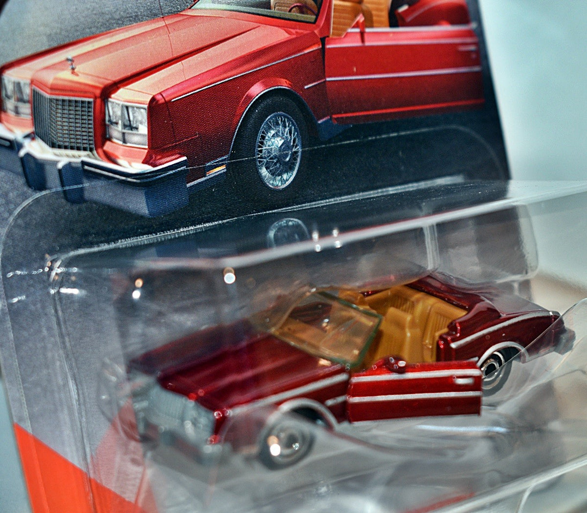 Matchbox - 1983 Buick Riviera Convertible