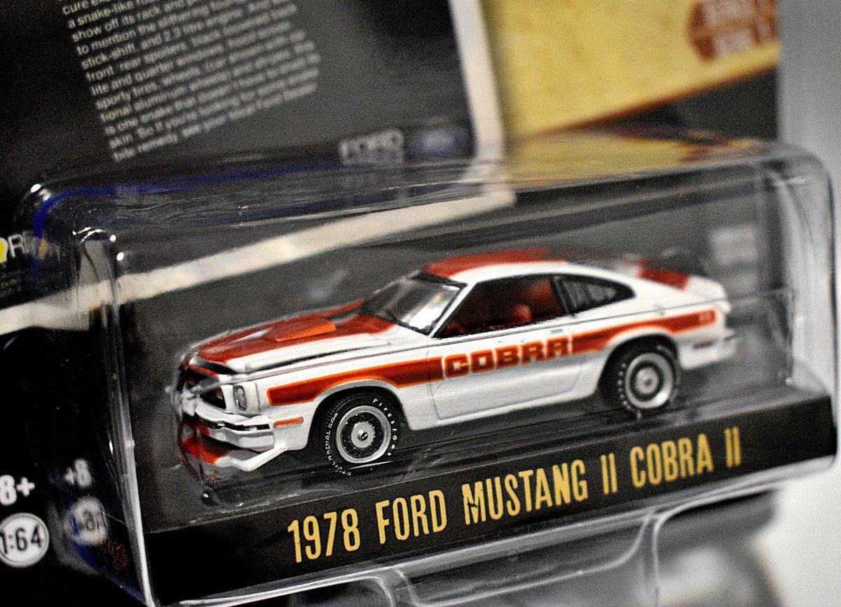 Greenlight Vintage Auto Ads - 1978 Ford Mustang II COBRA II