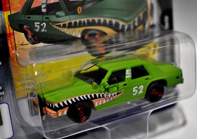 Johnny Lightning Street Freaks - Demolition Derby - 1990 Ford LTD Crown Victoria