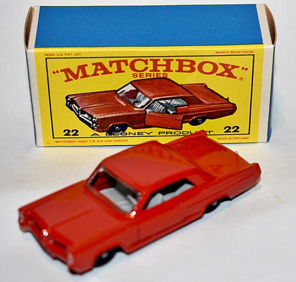 Matchbox Regular Wheels (22-C-2) Pontiac Grand Prix