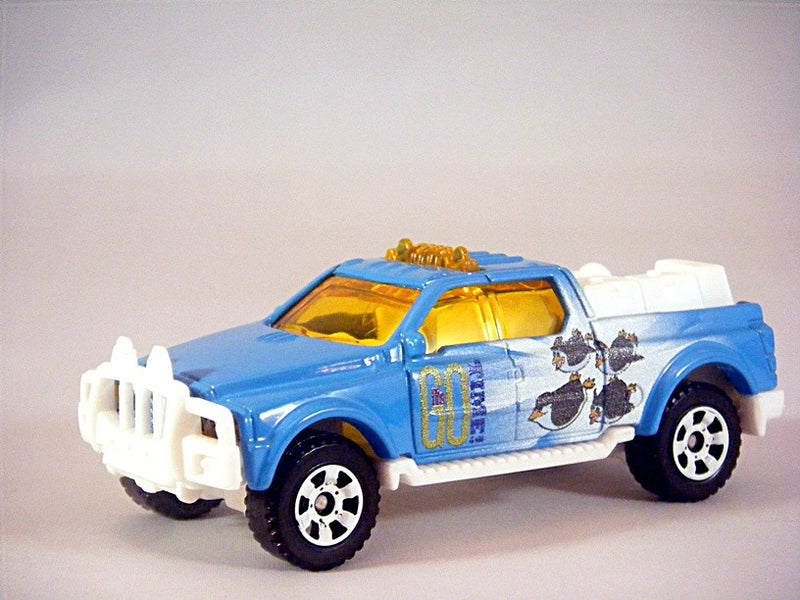 Matchbox Penguins Emergency Rescue 4x4 Truck