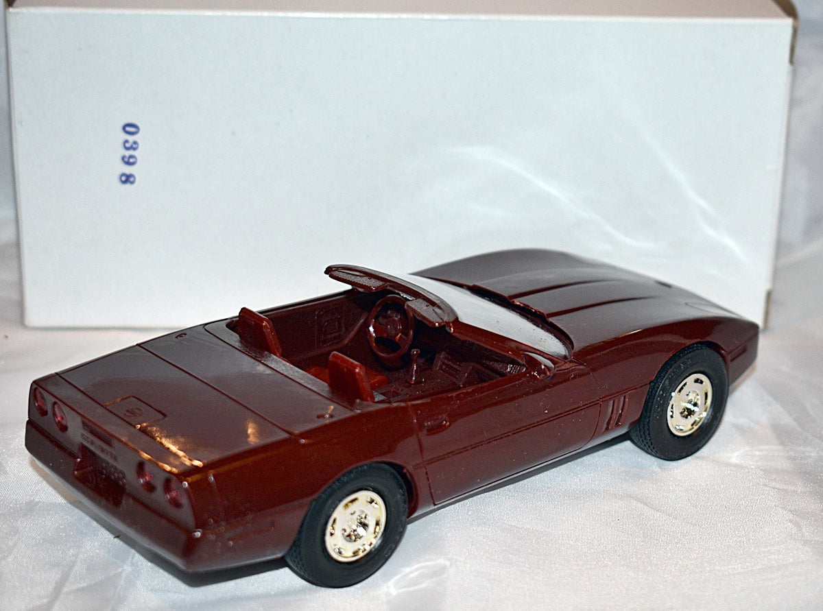 AMT Dealer Promo - 1988 Chevrolet Corvette Convertible (Dark Red)