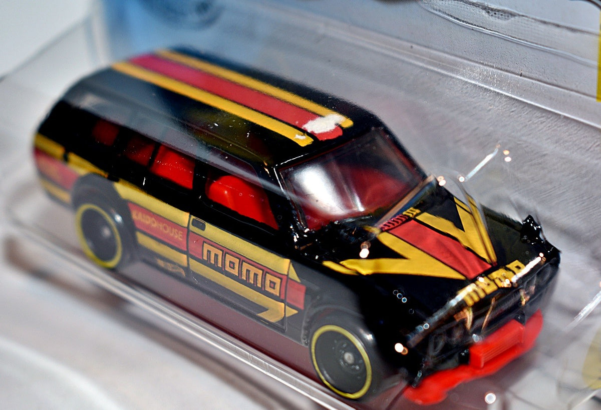 Hot Wheels - 1971 Datsun Bluebird 510 Wagon MOMO