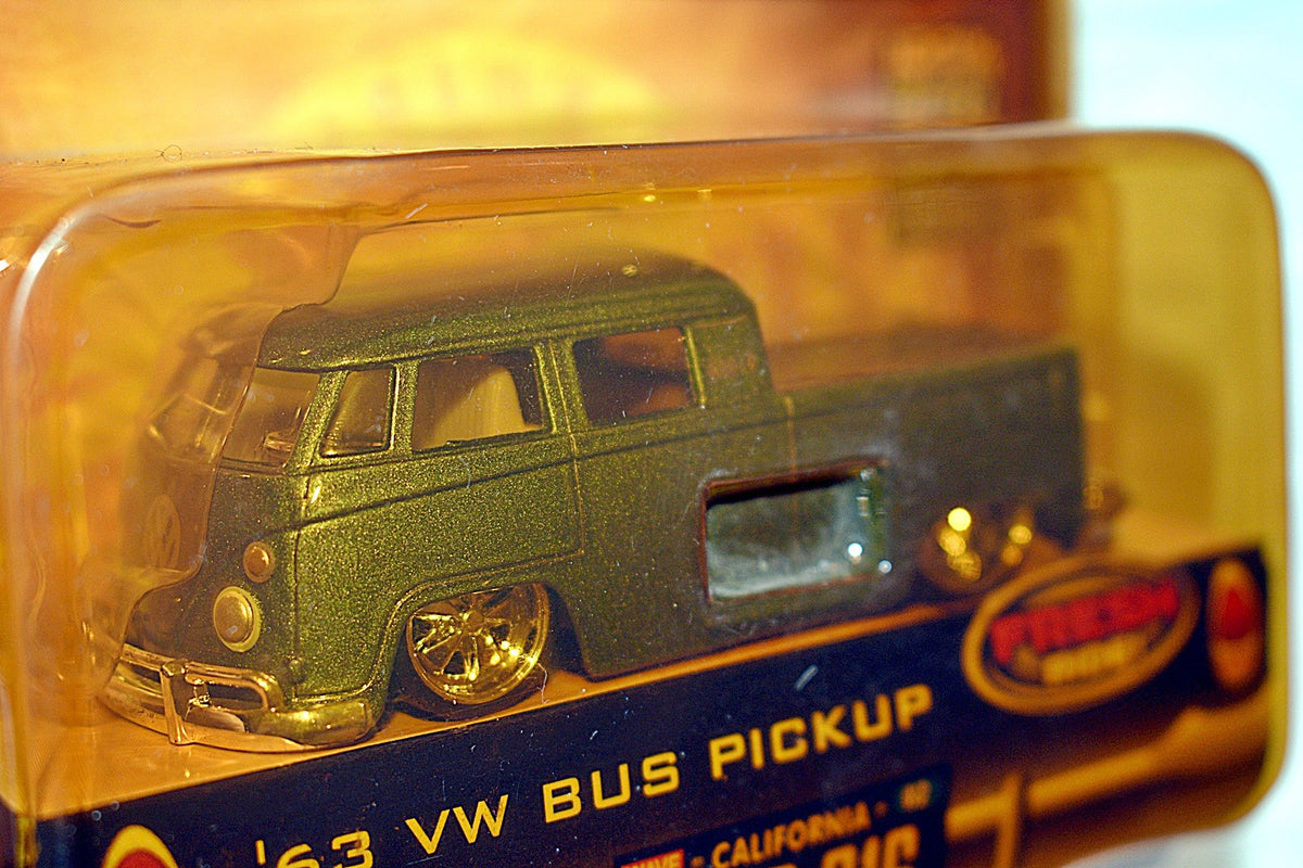 Jada Dub City Old Skool - 1963 Volkswagen Double Cab Pickup Truck