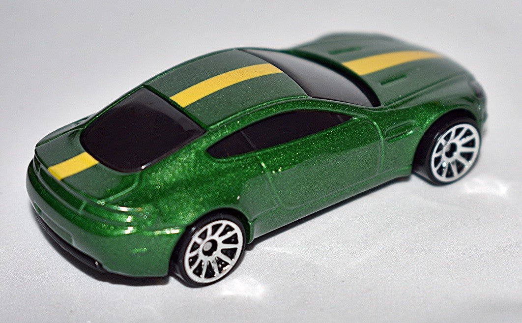 Hot Wheels - Aston Martin V8 Vantage