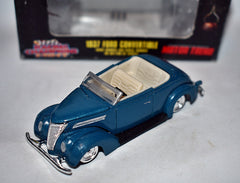 Racing Champions Mint Series - 1956 Ford Crown Victoria