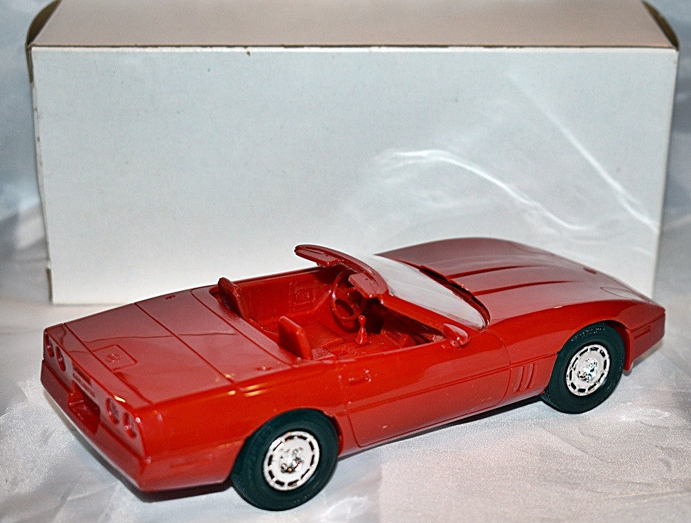 AMT Dealer Promo - 1987 Chevrolet Corvette Convertible (Red)