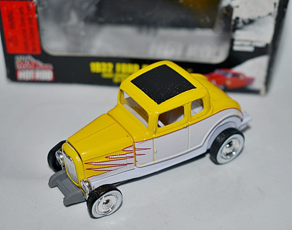 Racing Champions Hot Rod - 32 Ford Highboy Hot Rod