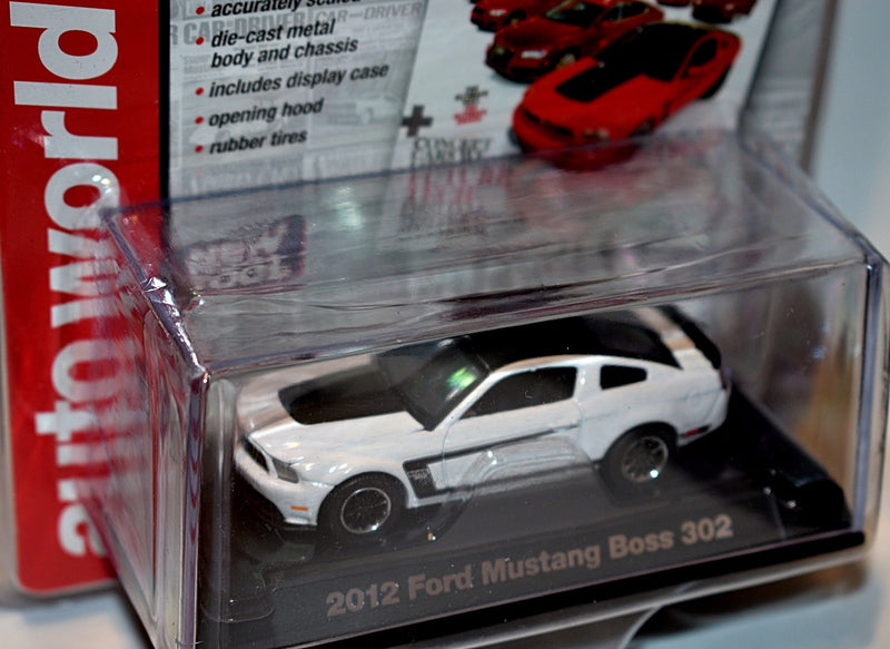 Auto World - Licensed Series - 2012 Ford Mustang Boss 302