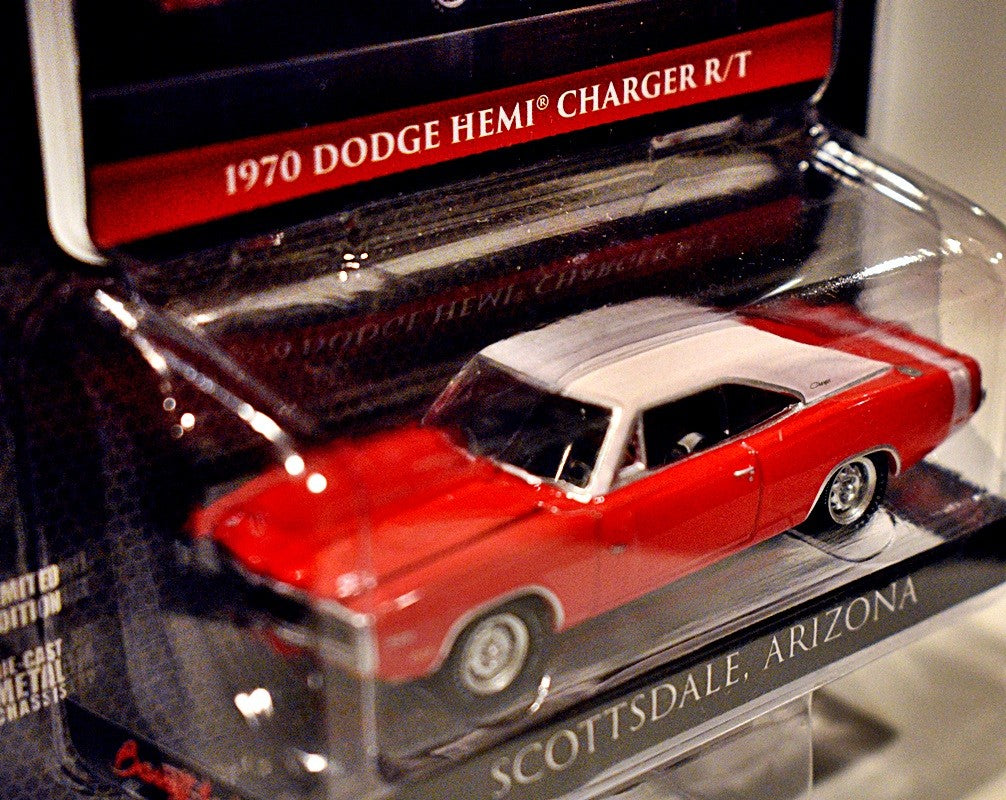 Greenlight Mecum Auction Block - 1970 Dodge Hemi Charger R/T