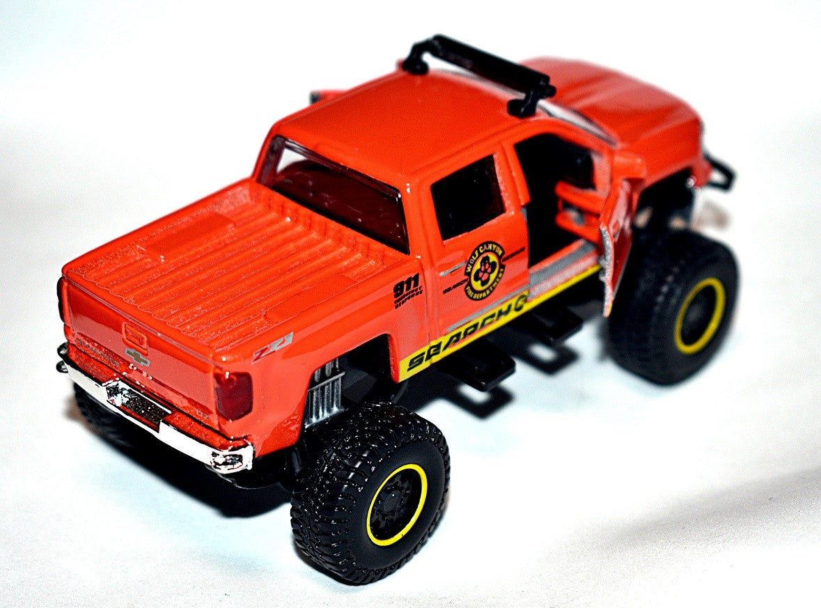 Maisto Adventure Wheels - Chevrolet Silverado Z71 Canyon Rescue 4x4 Pickup Truck