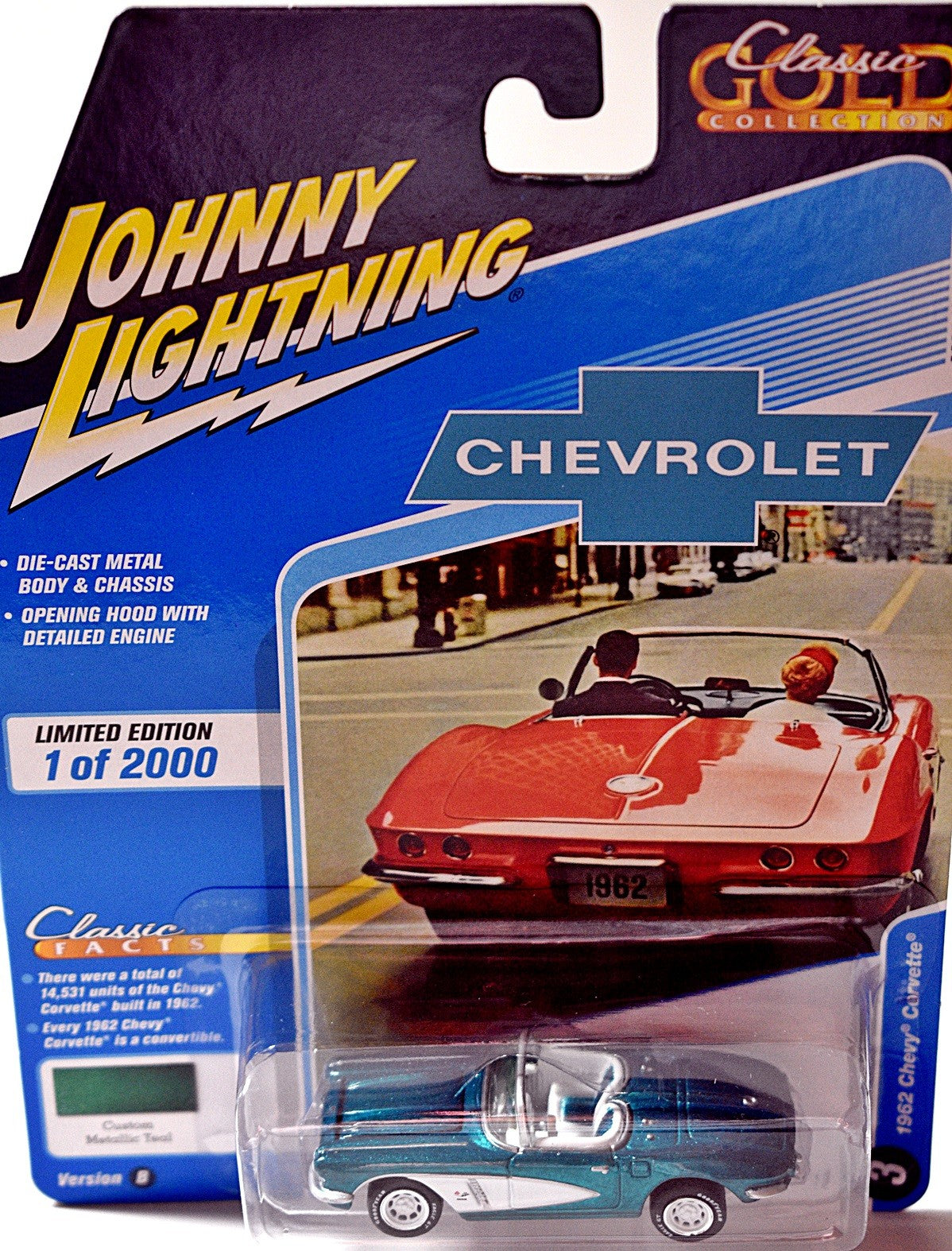 Johnny Lightning Classic Gold - 1962 Chevrolet Corvette Convertible 