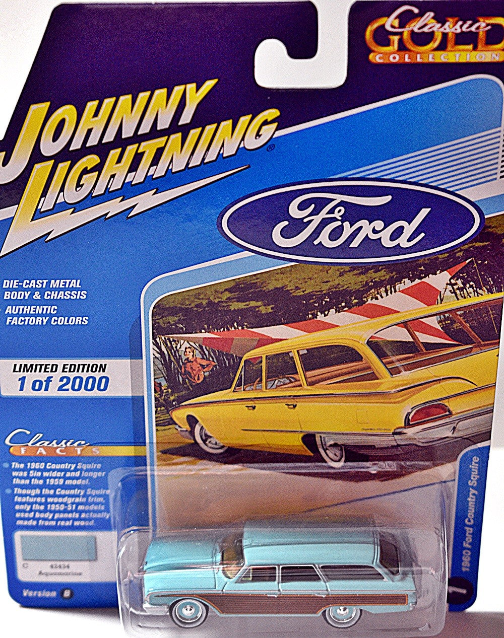 Johnny Lightning Classic Gold - 1960 Ford Country Squire Station Wagon
