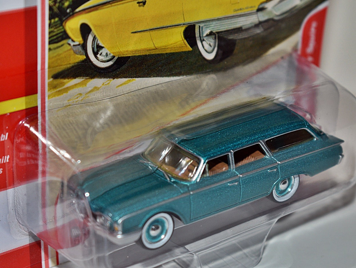 Johnny Lightning Classic Gold - 1960 Ford Country Squire Station Wagon