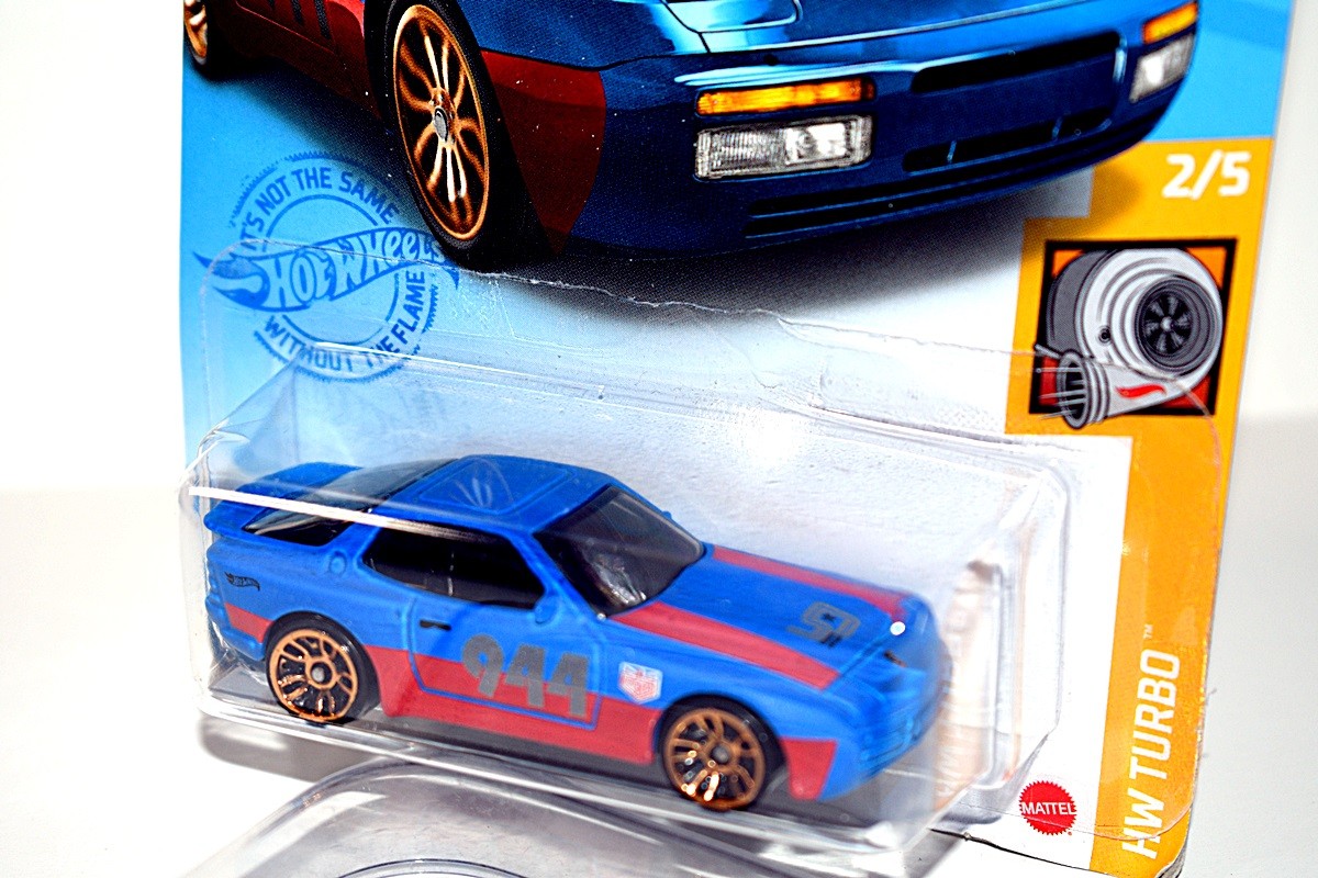 Hot Wheels - Magnus Walker Urban Outlaw 1989 Porsche 944 Turbo