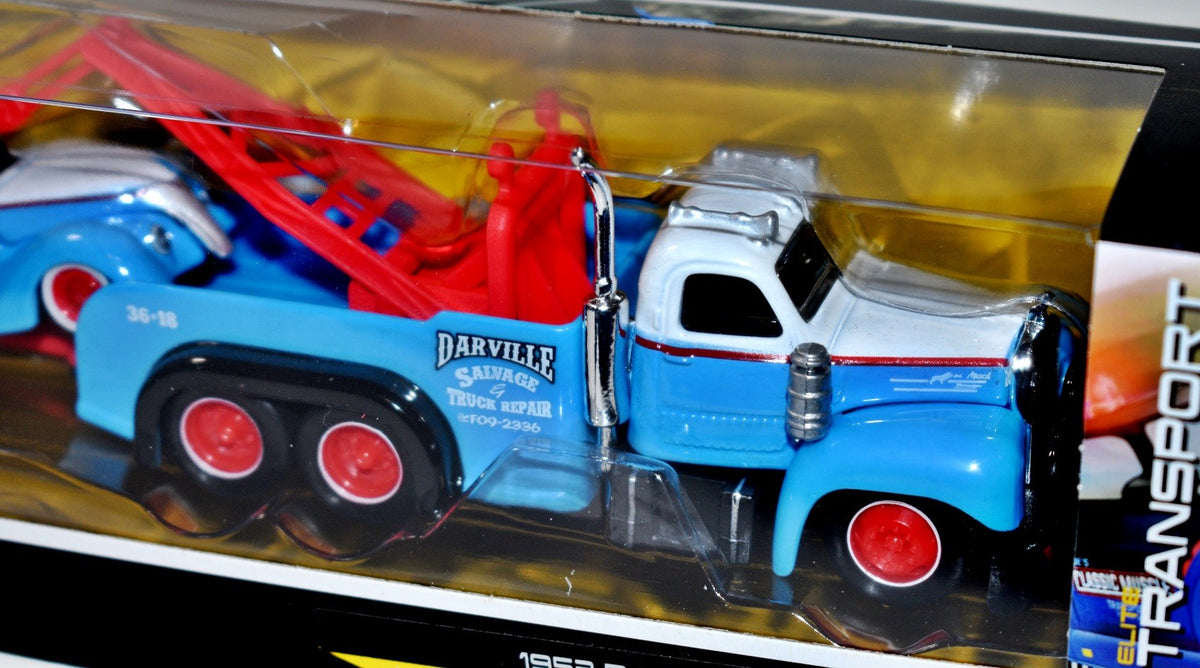 Maisto - Transporter Set - 1937 Ford Coupe and 1953 Mack B-61 Tow Truck
