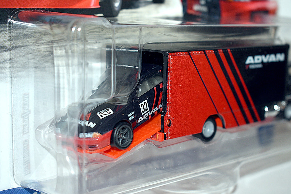 Hot Wheels Car Culture - Team Transport - Nissan Skyline GT-R (BNR32) & Sakura Sprinter