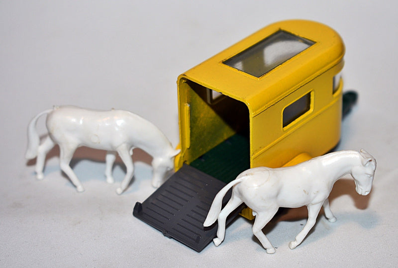 Matchbox Regular Wheels - Pony Trailer (1968)