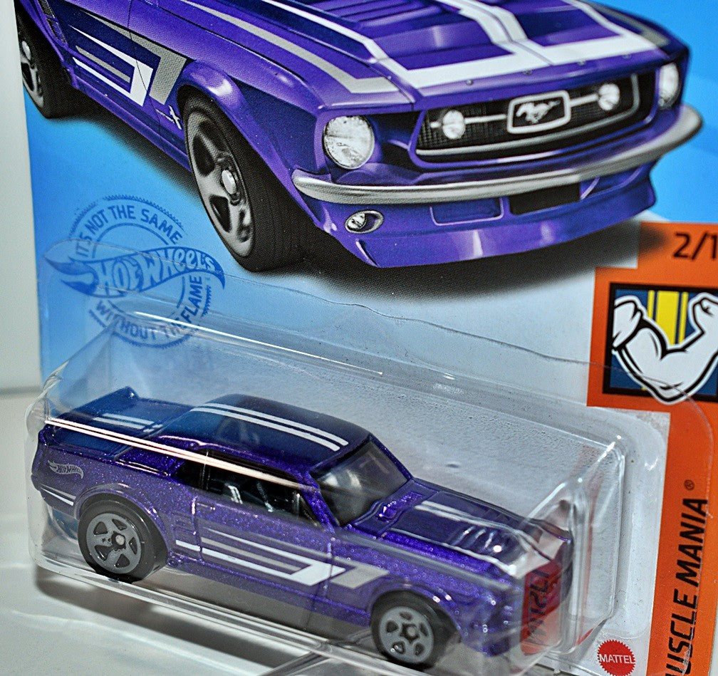 Hot Wheels -  1967 Ford Mustang  Custom Coupe