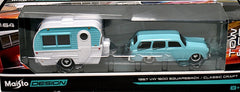 Maisto - Tow & Go - 1967 Volkswagen 1600 Squareback Station Wagon & Classic Craft  Camping Trailer