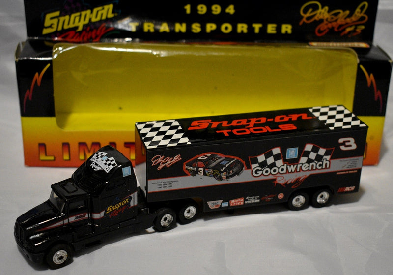 Matchbox Super Stars Dale Earnhardt  1994 Goodwrench Snap-On Tools Racing Transporter
