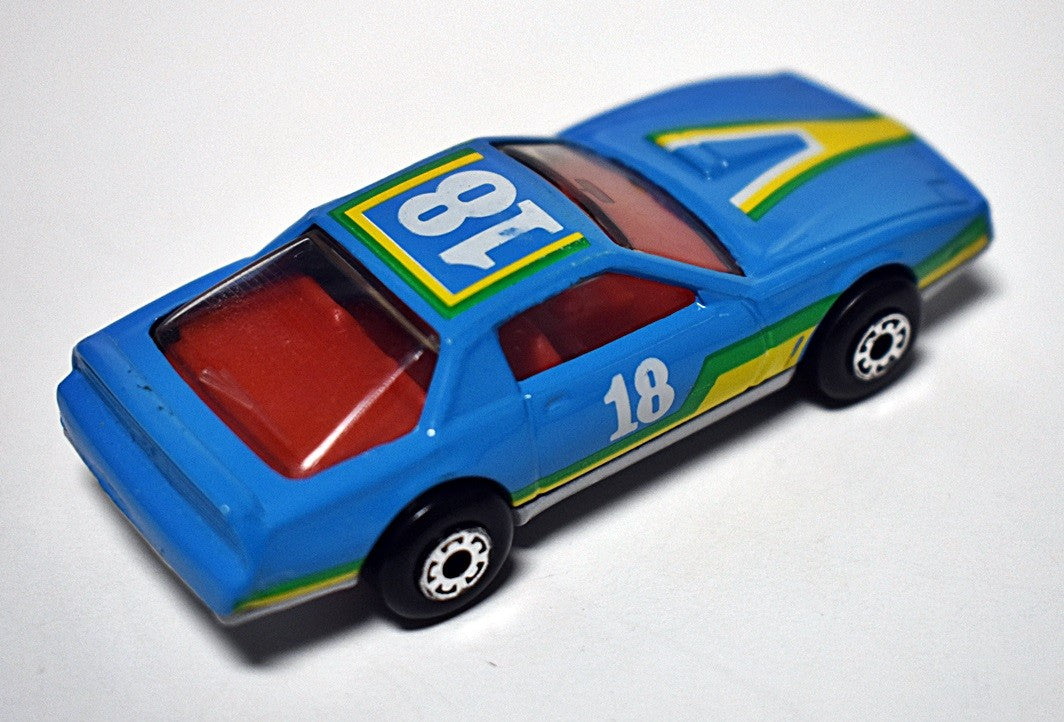 Matchbox - Dinky Toys Pontiac Firebird SE