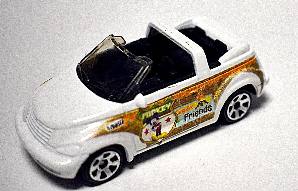 Matchbox Disney Clubhouse  -  Mickey Mouse Chrysler PT Cruiser Convertible