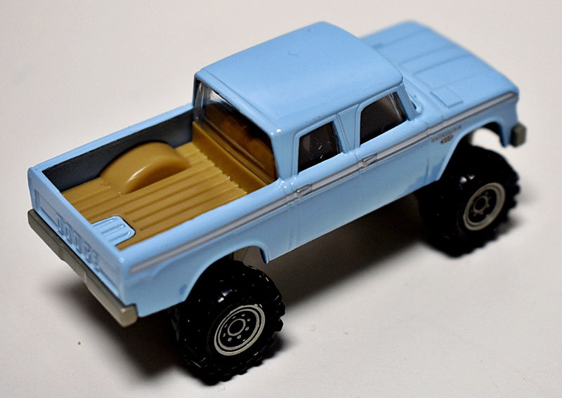 Matchbox - 1968 Dodge D200 Crew Cab Pickup Truck