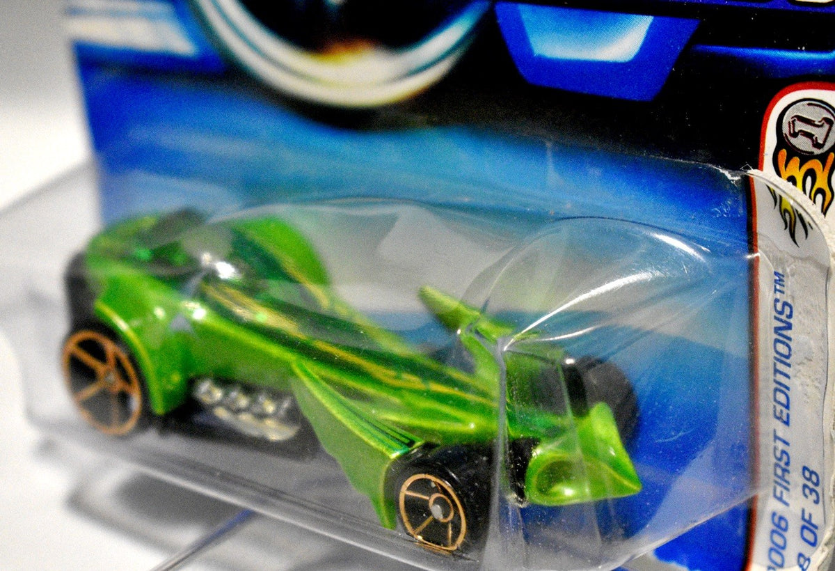 Hot Wheels  2006 First Editions - Faster Than Ever - Preying Menace