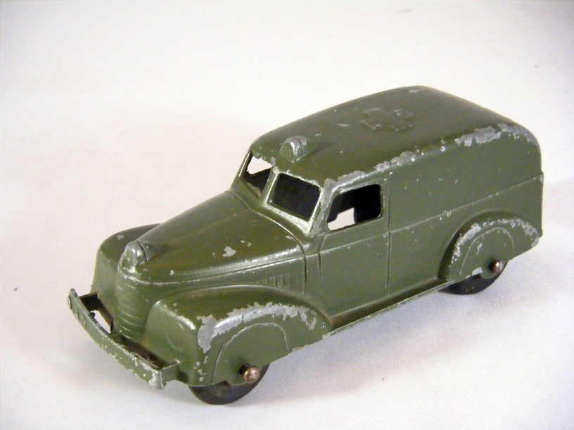 Tootsietoy 1941 International K1 Army Ambulance