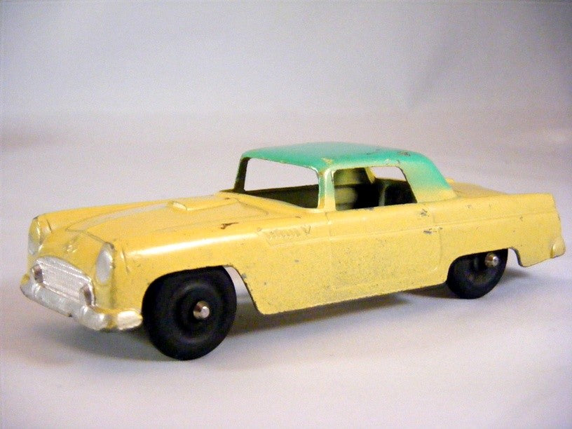Tootsietoy 1955 Ford Thunderbird Coupe