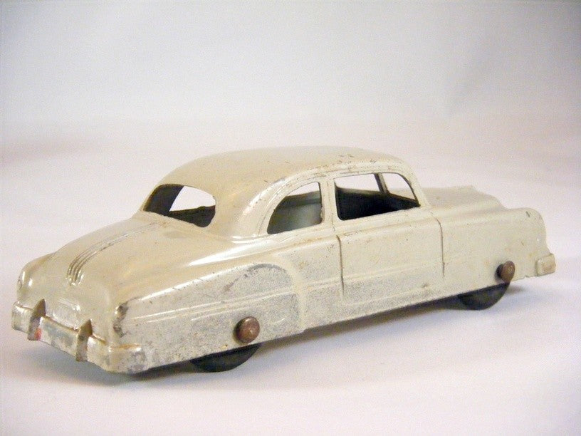 Tootsietoy 1950 Pontiac Sedan