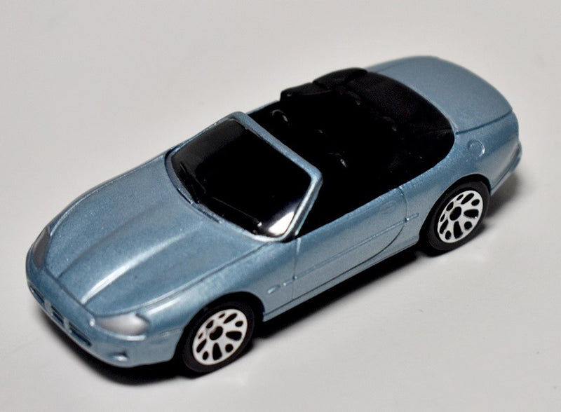 Matchbox Jaguar XK 8 Convertible (Flower Rims)