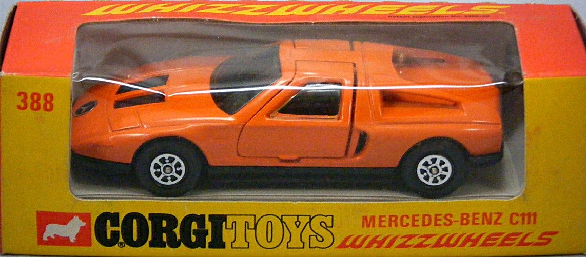 Corgi - Mercedes-Benz CM (388)