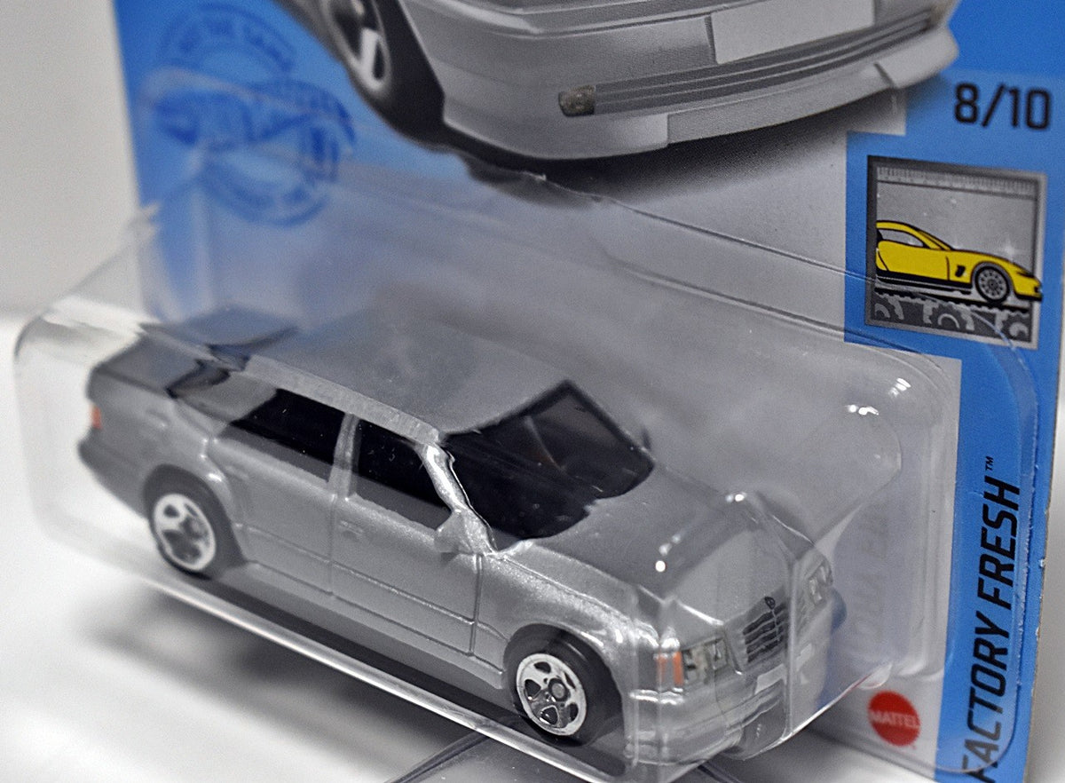 Hot Wheels - Mercedes-Benz 500 E