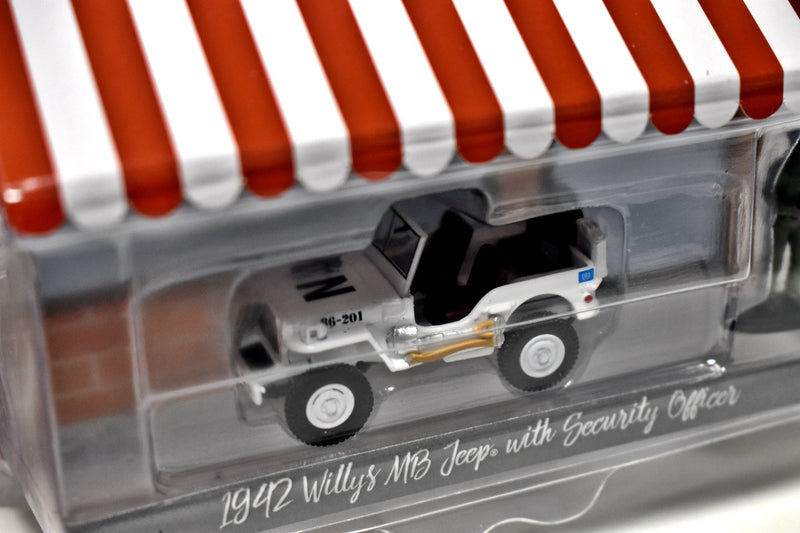 Greenlight Hobby Shop - 1942 Willys MB Jeep  w/ Security Officer