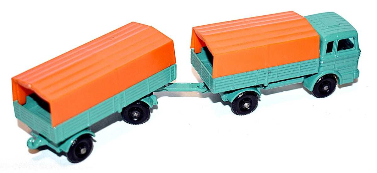 Matchbox Regular Wheels - Mercedes-Benz Lorry with Mercedes Trailer