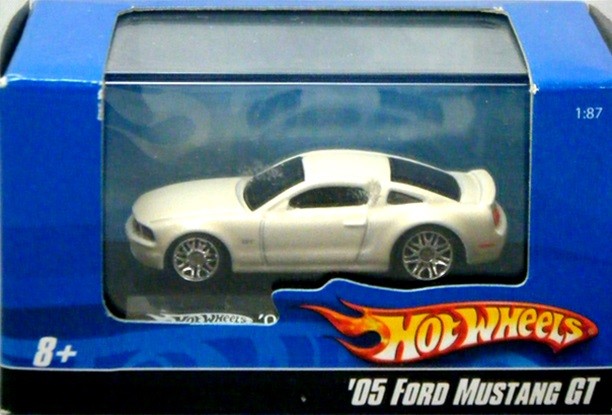 Hot Wheels - HO Scale - 2005 Ford Mustang