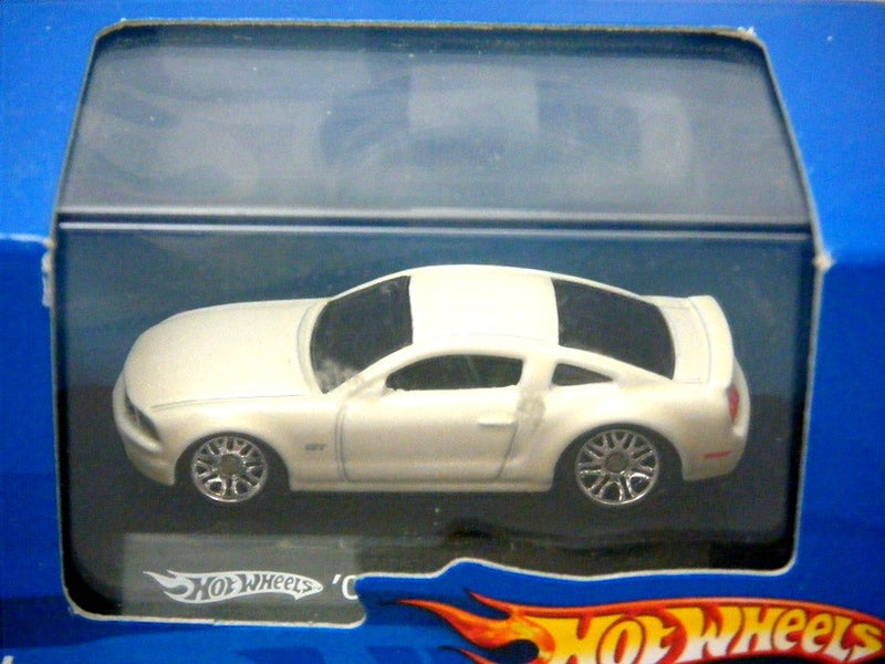 Hot Wheels - HO Scale - 2005 Ford Mustang