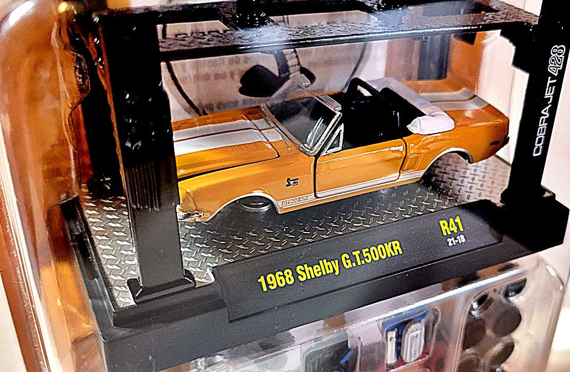 M2 Machines Model Kits -  Shelby - 1968 Ford Mustang Shelby GT KR500 Convertible