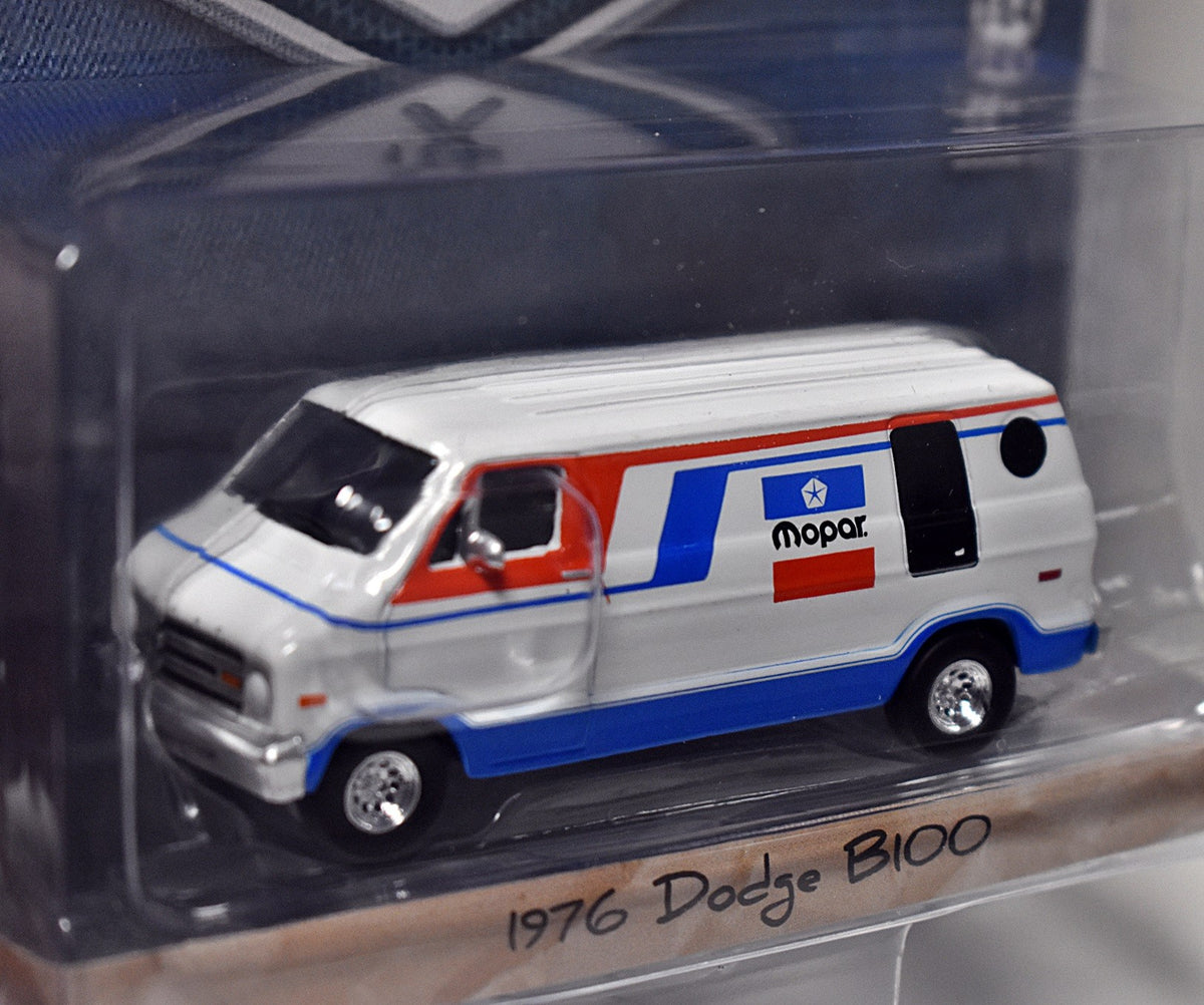 Greenlight - Blue Collar - 1976 Dodge B100 MOPAR Delivery Van