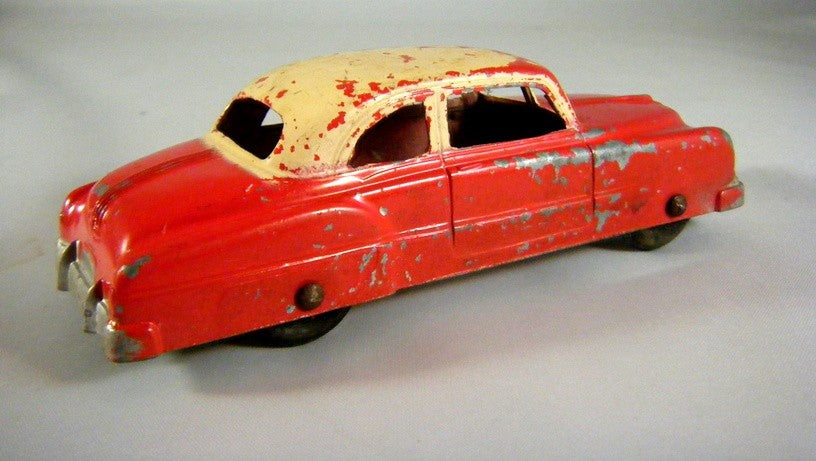 Tootsietoy 1950 Pontiac Sedan