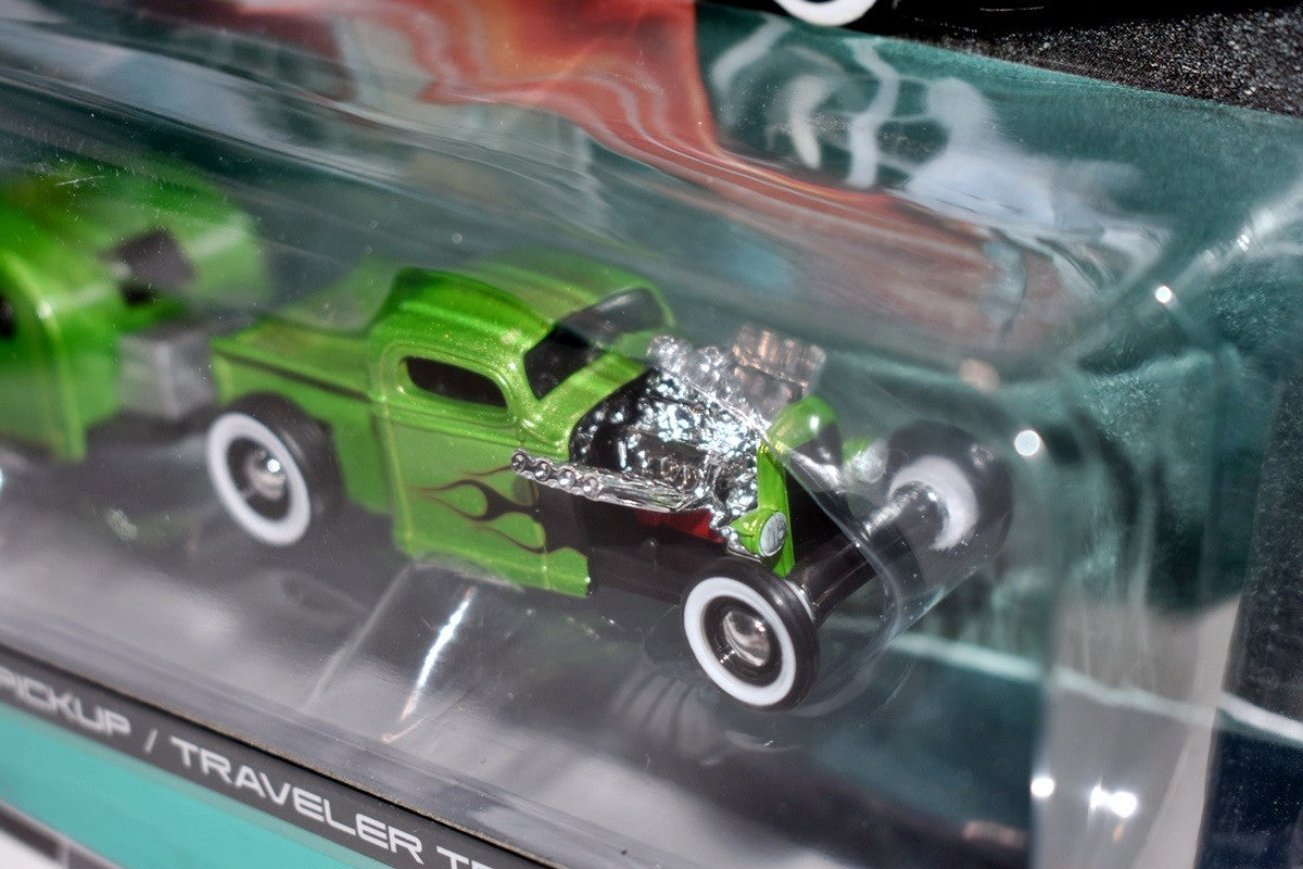 Maisto - Tow & Go - 1936 Chevrolet Pickup Truck and Traveler Trailer Set